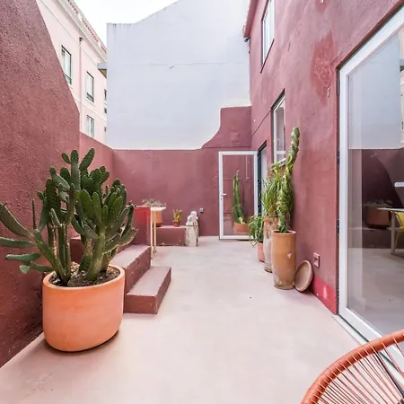 Cozy 1br With Private Terrace Praca Flores | By Airnest Лиссабон