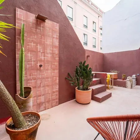 Cozy 1br With Private Terrace Praca Flores | By Airnest Апартаменты Лиссабон