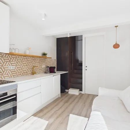 Cozy 1br With Private Terrace Praca Flores | By Airnest Apartman Lisboa
